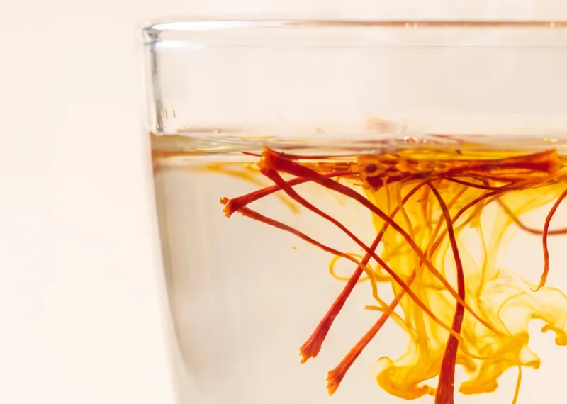 Saffron infusing in water